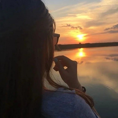 عکس پروفایل زنانه بدون متن 1401 شیک