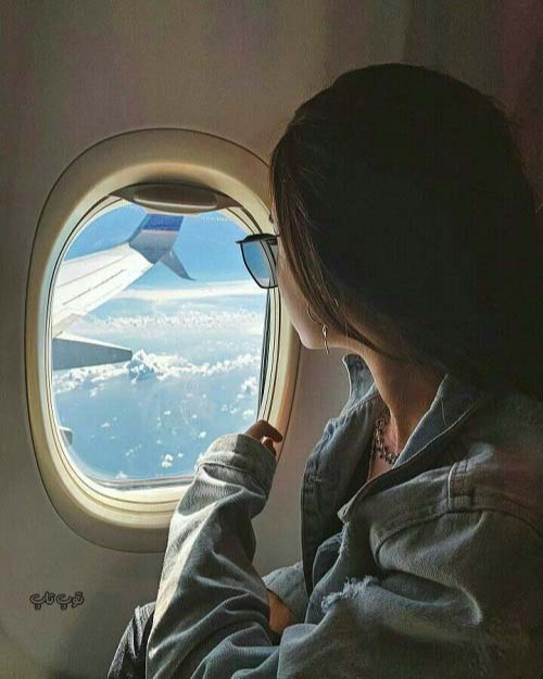 عکس دختر کنار هواپیما برای پروفایل