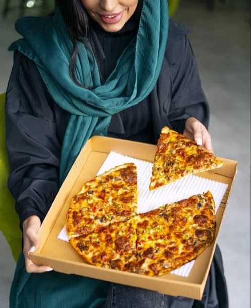 عکس پیتزا خیلی بزرگ
