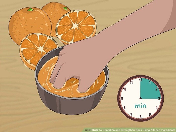 خیس کردن ناخن ها در آب پرتقال