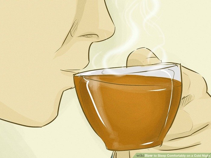 نوشیدن چای حنای داغ یا آب