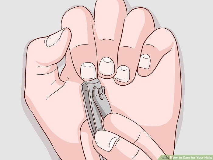 ناخن های خود را کوتاه کنید